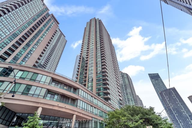 Condo Apartment at 16 Yonge Street 1808, Toronto, ON M5E 2A1, Toronto C01