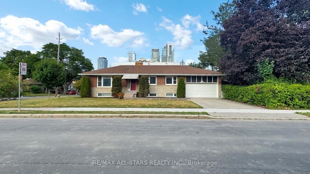 Investment at 105 Betty Ann Drive, Toronto, ON M2N 1X1, Toronto C07