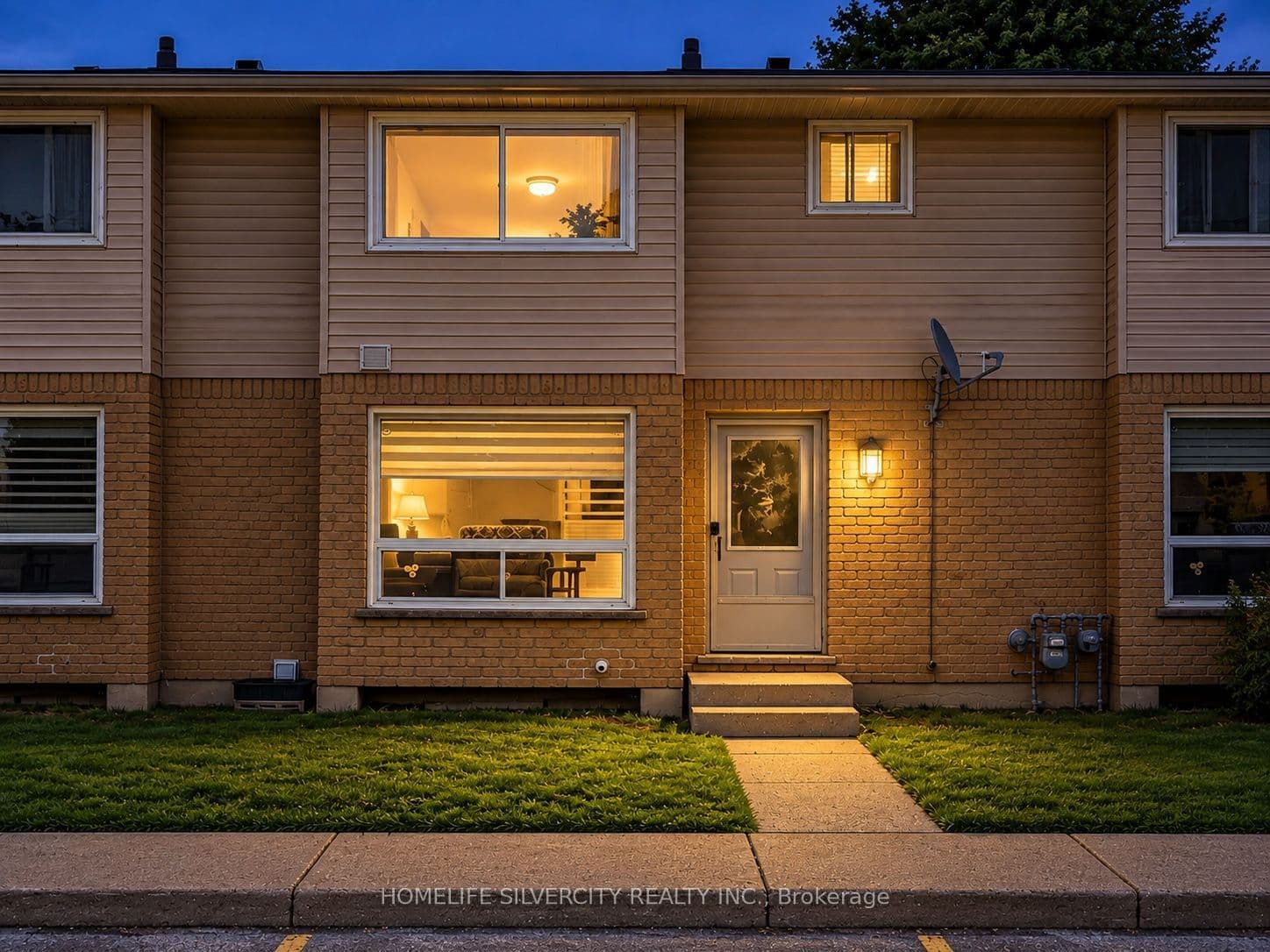 Unit 2 · 550 Second St