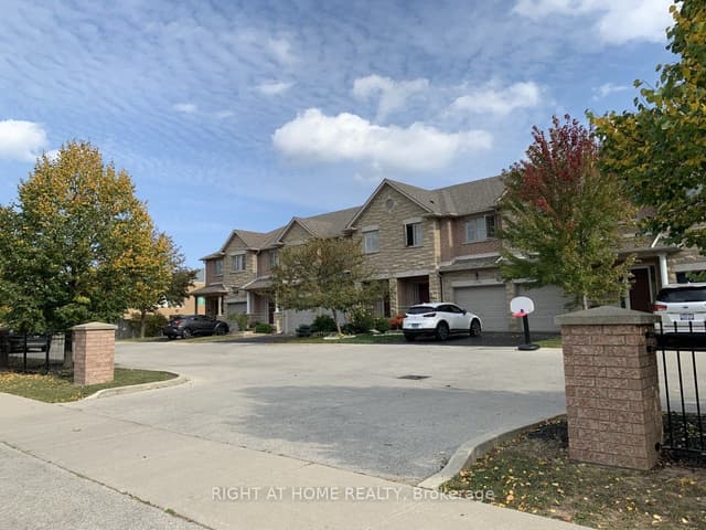 Att/Row/Townhouse at 2234 COUNTRY CLUB Drive, Burlington, ON L7M 5A8