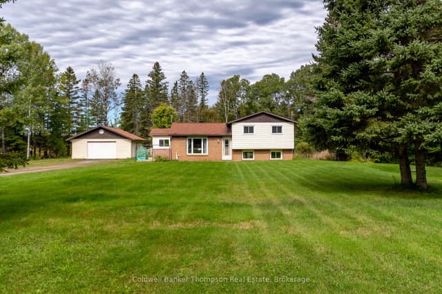 Detached at 1346 Aspdin Road, Huntsville, ON P1H 2J2