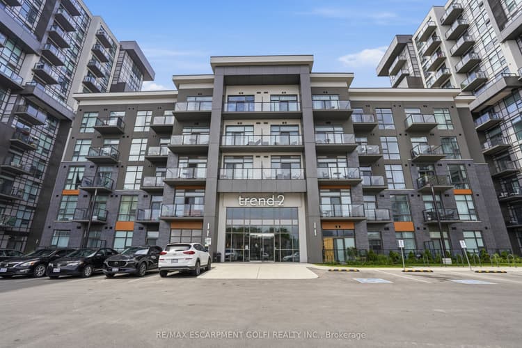 460 Dundas Street