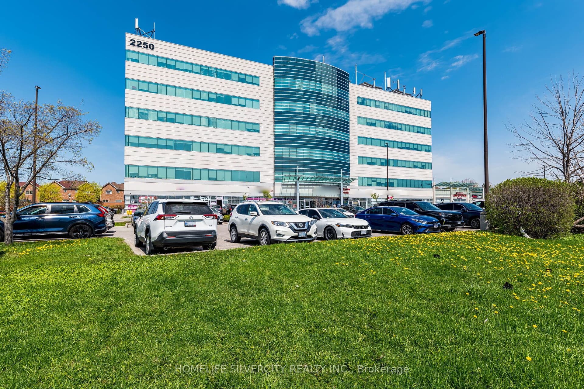 Unit 302, Unit 302 · 2250 Bovaird Dr E