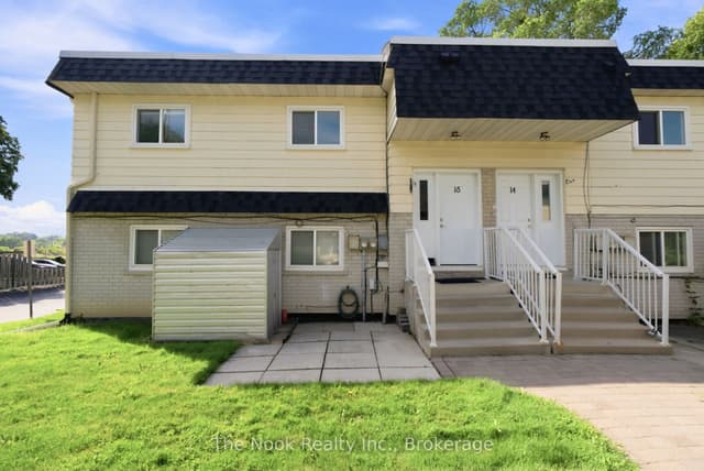Condo Apartment at 540 Mary Street E 1-3, Whitby, ON L1N 2R1