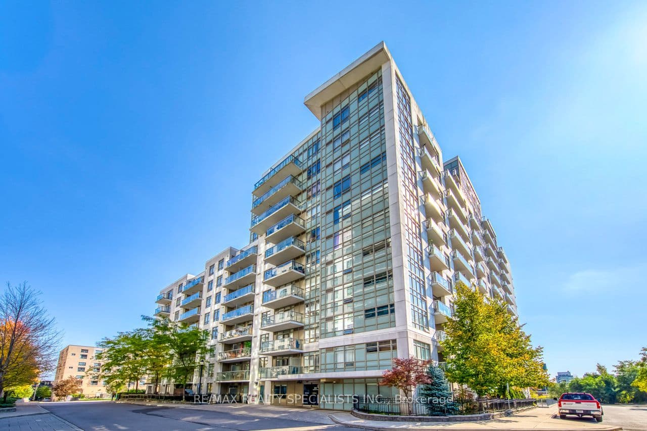 Suite 103 · Floor 1, Unit 103 · 812 Landsdowne Ave