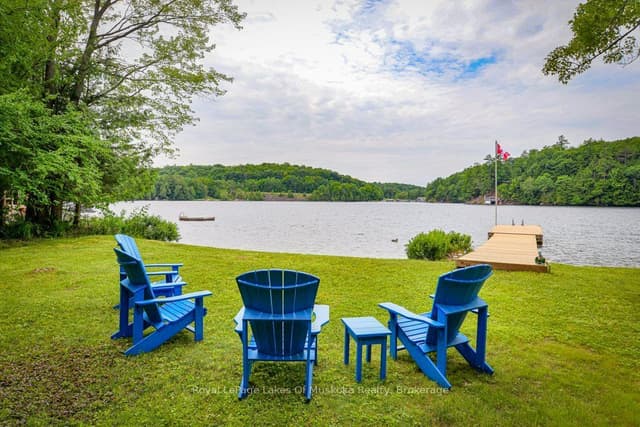 Detached at 2324 Highway 141 Highway unit 19, Muskoka Lakes, ON P0B 1M0