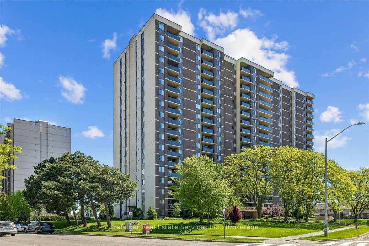 Suite 709 · Floor 7, Unit 709 · 301 Frances Ave