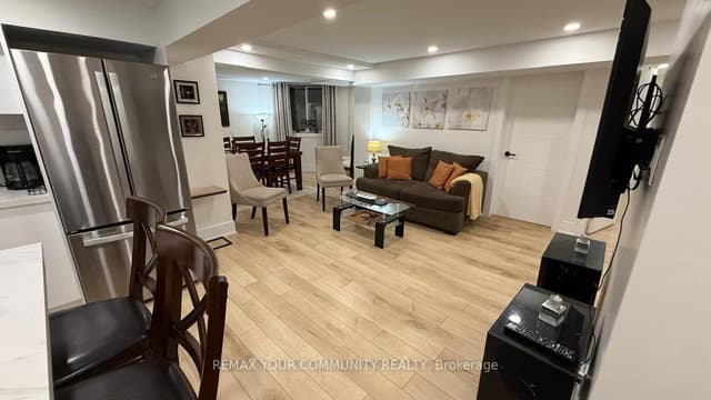 Detached at 204 Mccaffrey Road Basement, Newmarket, ON L3X 1J9