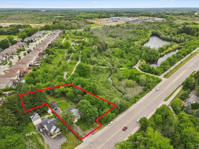 Detached at 651 Dundas Street S, Cambridge, ON N1R 5S2