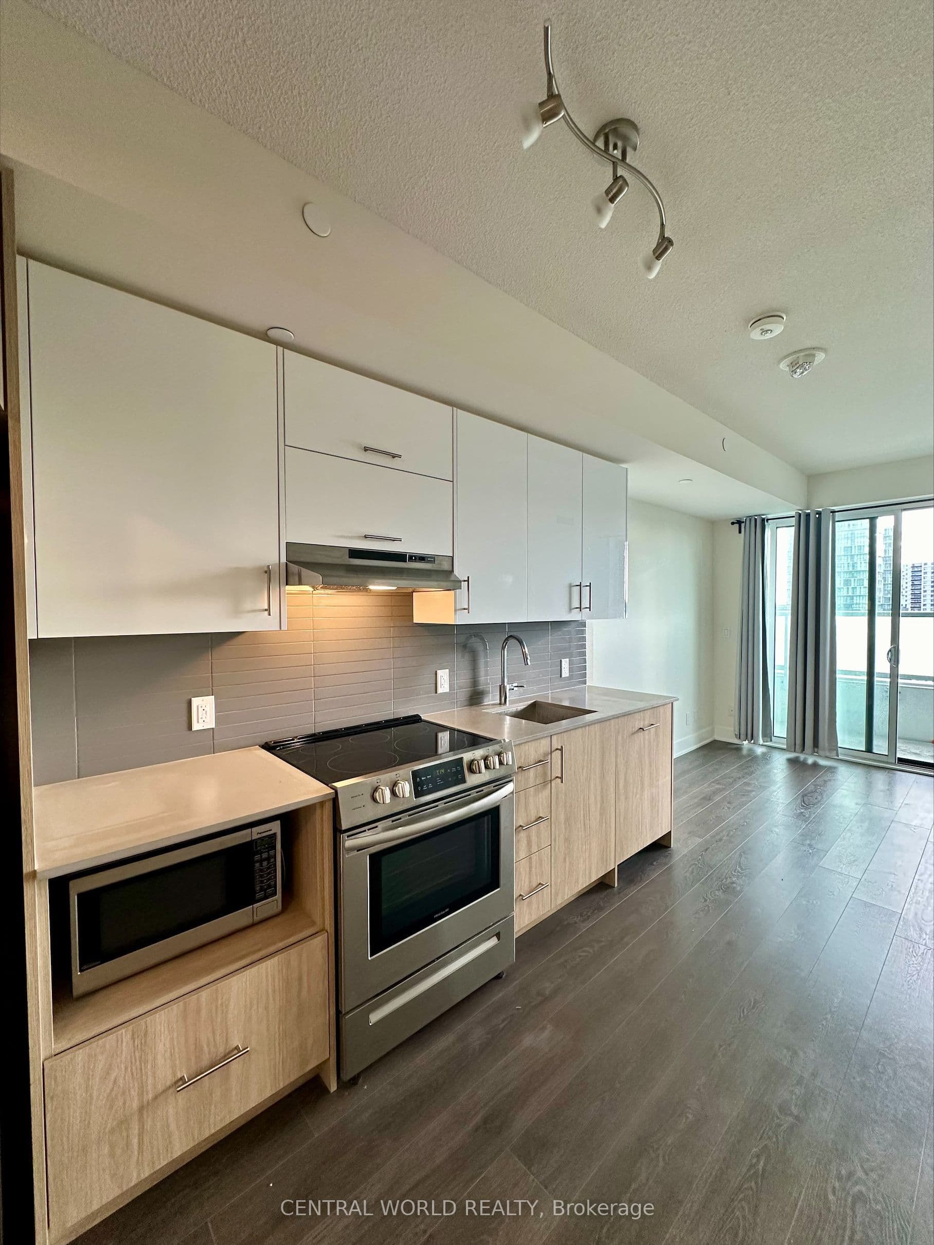 Suite 611 · Floor 6, Unit 611 · 188 Fairview Mall Dr