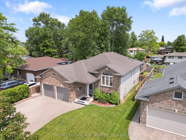 Detached at 346 Clare Avenue, Welland, ON L3C 5R2