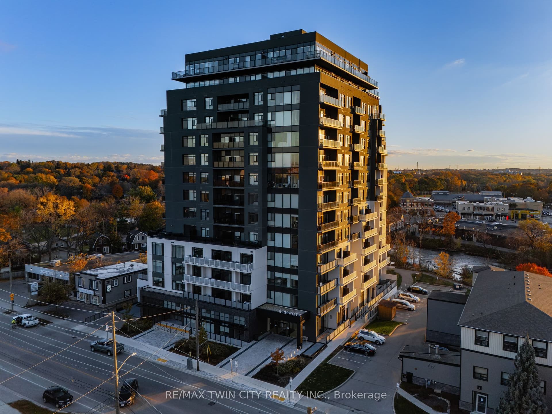 Suite 601 · Floor 6, Unit 601 · 71 Wyndham St S