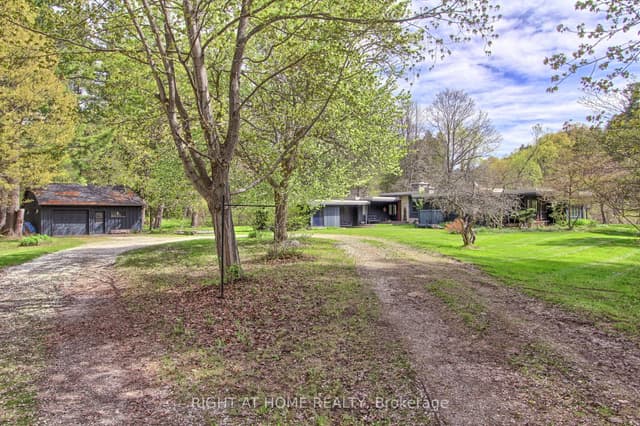 Detached at 115 Valley Road, Vaughan, ON L0J 1C0