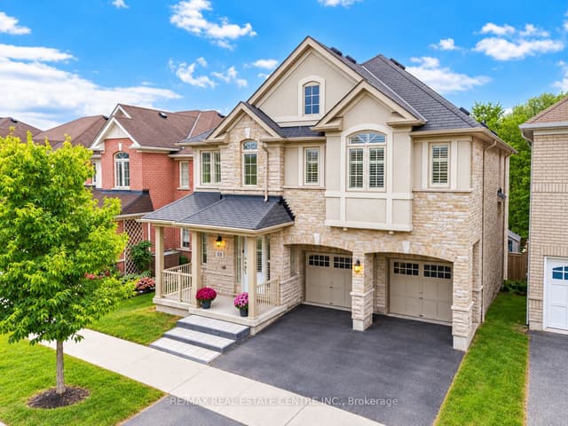 Detached at 33 Mosely Crescent, Ajax, ON L1Z 0M9