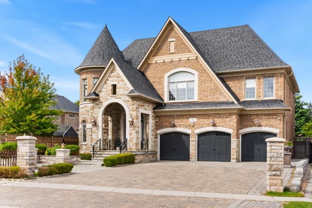 Detached at 16 Rinas Avenue, Markham, ON L6C 0N7