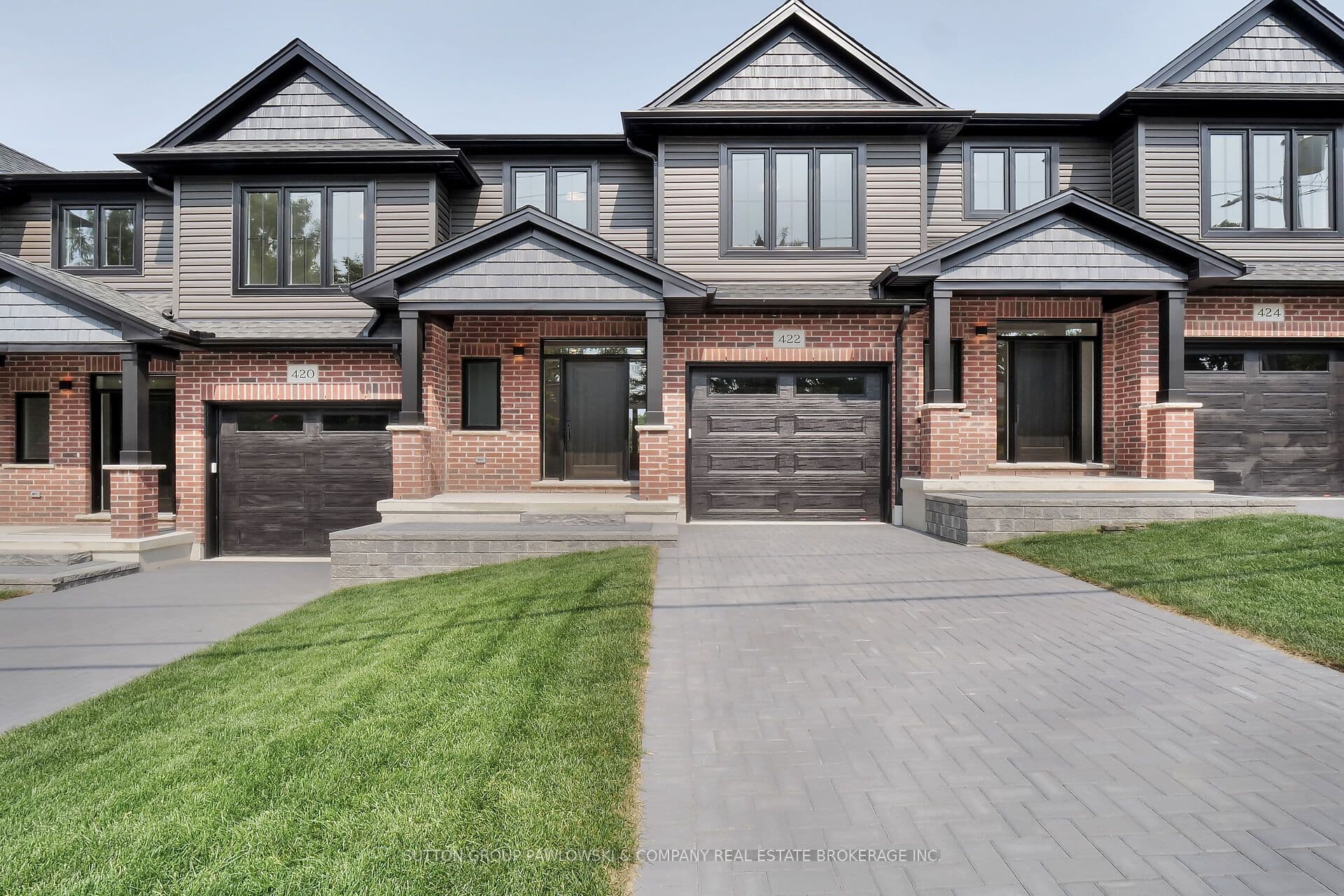 Suite 5, Unit 5 · 414 Old Wonderland Rd