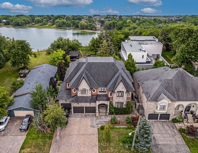 Detached at 173 Lakeland Crescent, Richmond Hill, ON L4E 3A4