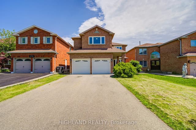 Detached at 4777 Crystal Rose Drive, Mississauga, ON L5V 1G9