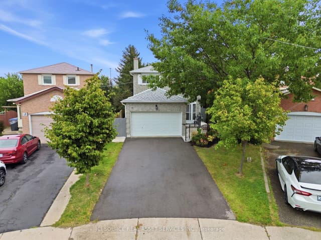 Detached at 20 Kesteven Crescent, Brampton, ON L6W 4E1