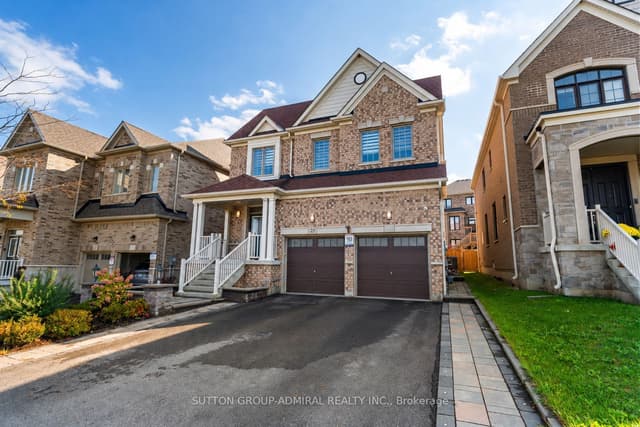 Detached at 25 Pear Blossom Way, East Gwillimbury, ON L9N 0T3