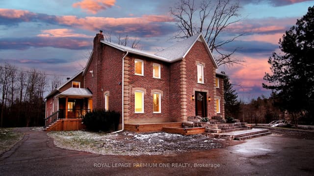 Detached at 7590 19th Side Road, King, ON L0G 1T0
