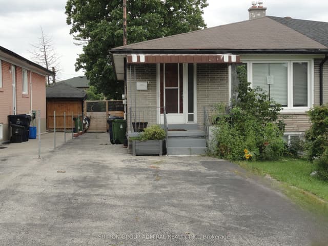 Semi-Detached at 23 Chalkfarm Dr Drive, Toronto, ON M3L 1L1, Toronto W05