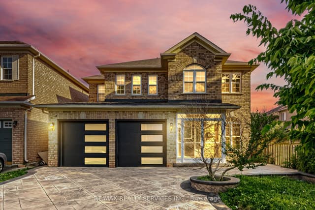 Detached at 4 Sunnybrook Crescent, Brampton, ON L7A 1Y2