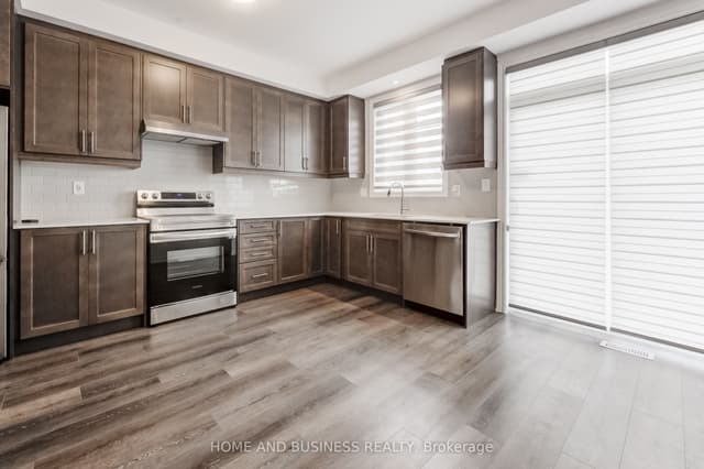 Att/Row/Townhouse at 120 Court Drive 36, Brant, ON N3L 0N2