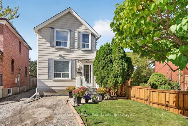 Detached at 72 Twenty Second Street, Toronto, ON M8V 3M4, Toronto W06