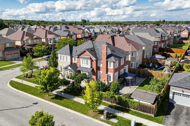 Detached at 68 Hartwell Road, Halton Hills, ON L7G 0H8
