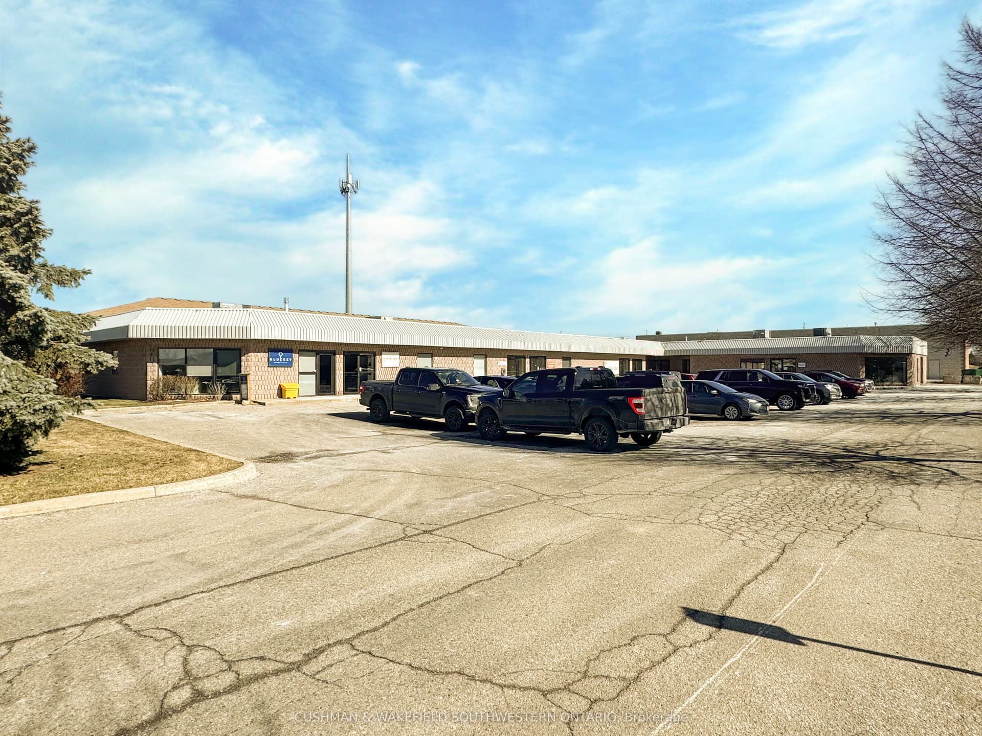Unit 8 · 1885 Blue Heron Dr