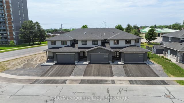 Att/Row/Townhouse at 10 Stinson Avenue, Belleville, ON K8P 5N9