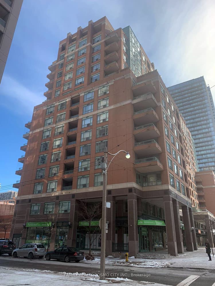 889 Bay Street
