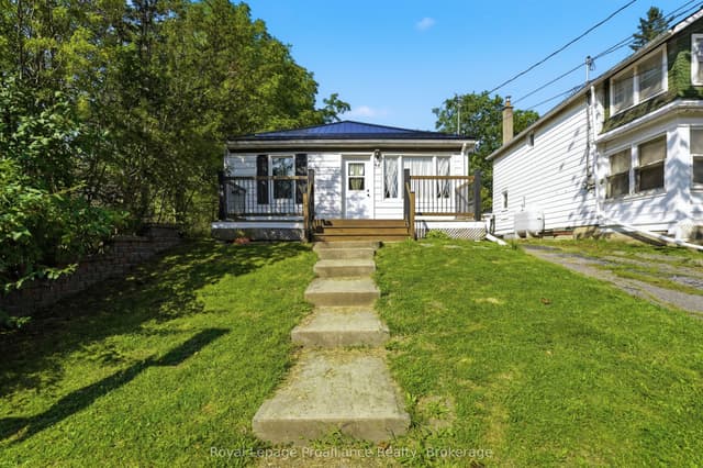 Detached at 44 Geddes Street, Belleville, ON K8P 2X5
