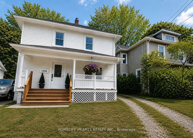 Detached at 5404 Bridge Street, Niagara Falls, ON L2E 2T6