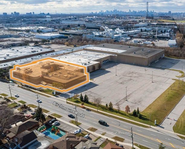 Office at 1120 Birchmount Road #7, Toronto, ON M1K 5G4, Toronto E04