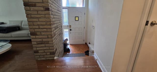 Detached at 49 Halkin Crescent Main, Toronto, ON M4A 1M8, Toronto C13