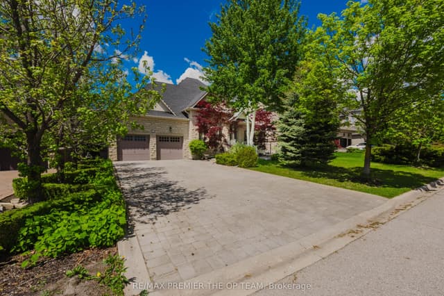 Detached at 56 Park Ridge Drive Lower, Vaughan, ON L0J 1C0