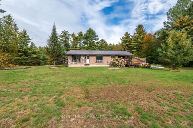 Detached at 36148 Highway 17 Highway, Laurentian Hills, ON K0J 1P0