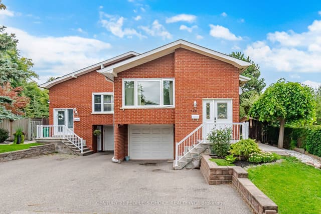 Semi-Detached at 578 Cavell Drive, Mississauga, ON L5B 2N9