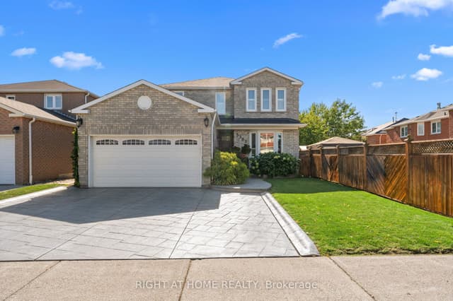 Detached at 5382 Huntingfield Drive, Mississauga, ON L5R 2E8