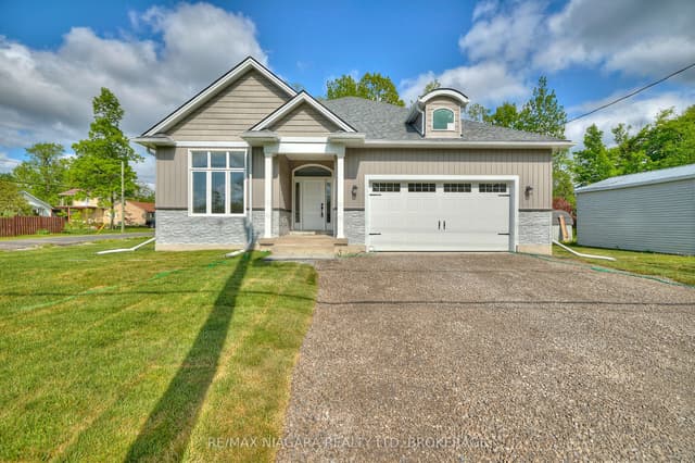 Detached at 196 Bernard Avenue, Fort Erie, ON L0S 1N0
