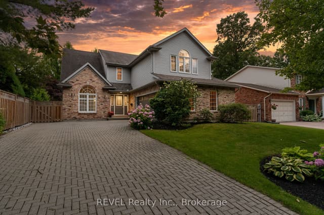 Detached at 78 SOVEREIGN Drive, St. Catharines, ON L2T 1Z7