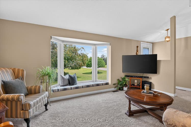 39 Riverside Drive