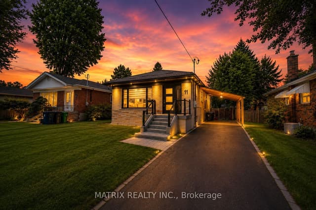Detached at 11 Chandler Drive, Toronto, ON M1G 1Z1, Toronto E09