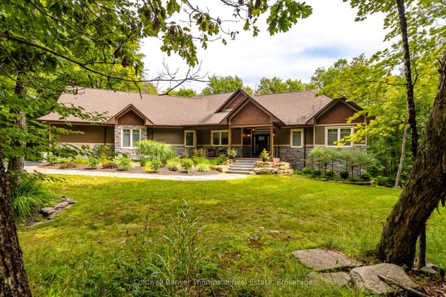 Detached at 145 Deerfoot Trail, Huntsville, ON P1H 0A8