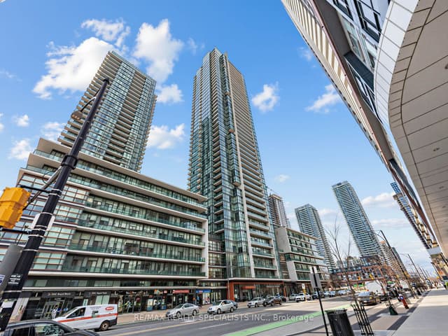 Condo Apartment at 4070 Confederation Parkway 1507, Mississauga, ON L5B 0E9