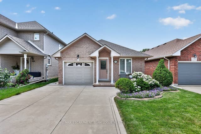 Detached at 1320 Burkholder Drive, Burlington, ON L7M 4V6