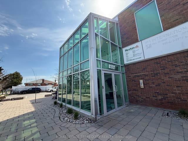 Office at 4101 Steeles Avenue W 200, Toronto, ON M3N 1V7, Toronto W05