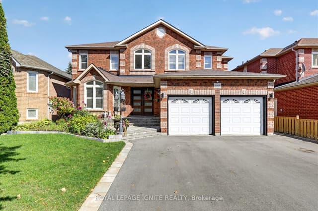 Detached at 2015 Valewood Court, Oshawa, ON L1G 7X9